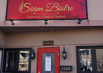 Ottawa thai restaurant Siam Bistro