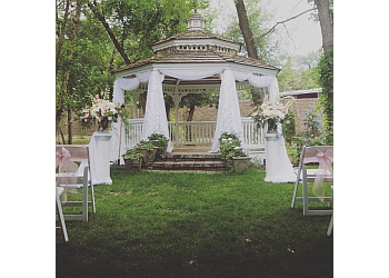 Lethbridge wedding planner Simply Surreal Wedding & Event Artisans