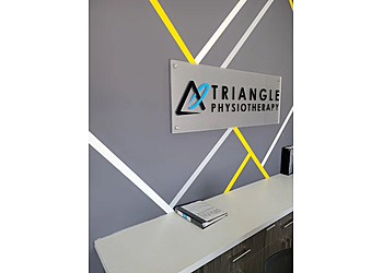 Oakville physical therapist Simrat Pangli, MPT, CFIMS - TRIANGLE PHYSIOTHERAPY