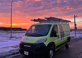 Skedaddle Humane Wildlife Control - Oshawa, ON Élimination Des Animaux - Service Vehicle Image