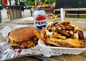 Peterborough food truck Skippy's Chip Truck 