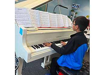 Airdrie music school Skyline Music