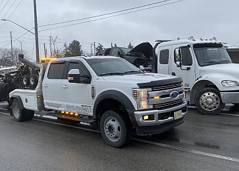 Milton towing service Skyway Towing And Storage image 1