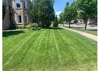 Ajax Service D'Entretien De Pelouse Snowmen Property Services