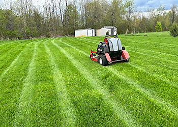 Whitby lawn care service Snowmen Property Services Inc.