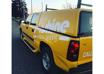 Medicine Hat window cleaner Sonshine Window Cleaning Corp