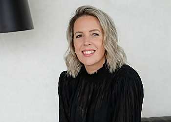 Sophie Desmarais Sophie Desmarais - Saint Hyacinthe, QC Courtiers Hypothécaires - Mortgage Broker Image