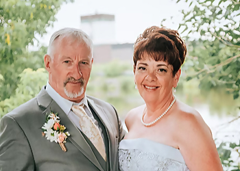 Gatineau wedding photographer Souhir Photography