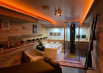 Montreal massage therapy Spa Centrale Parc