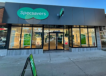 North Vancouver Opticiens Specsavers Lonsdale