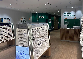 St Catharines optician Specsavers The Pen Centre