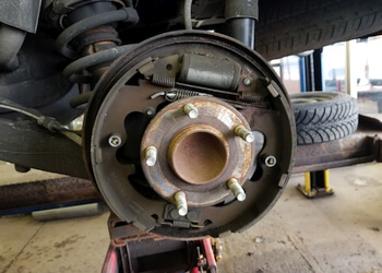 Newmarket car repair shop Speedy Auto Service Newmarket