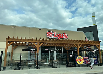St Albert sports bar St. Louis Bar & Grill St Albert