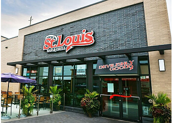 Stouffville sports bar St. Louis Bar & Grill Whitchurch-Stouffville