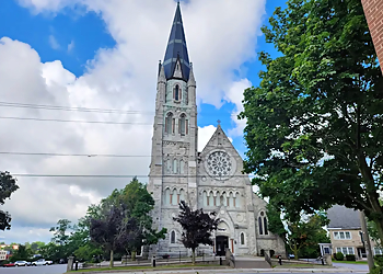 St. Michael's Church St. Michael's Church - Belleville, ON Repères - Landscape Image