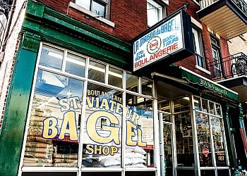 Montreal bagel shop St-Viateur Bagel