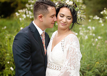 Welland wedding photographer Stacy's Creations Photography