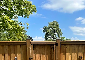 Kawartha Lakes fencing contractor Stagg Fencing and Contracting