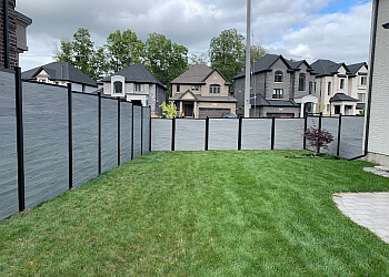 Waterloo Entrepreneurs En Clôtures Star Fencing Inc.