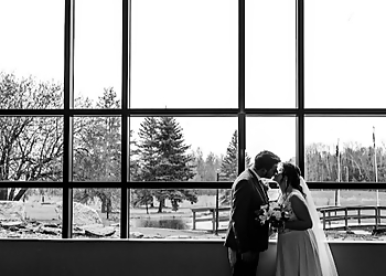 Winnipeg wedding photographer Stardust Photography