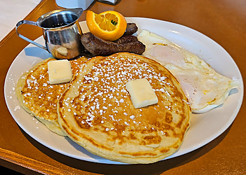 Winnipeg breakfast restaurant Stella's Cafe & Bakery 
