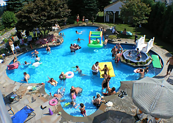 Newmarket pool service Steve's Pool Services Inc.