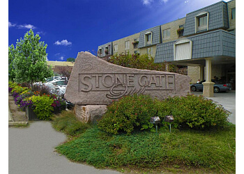 Orillia hotel Stone Gate Inn