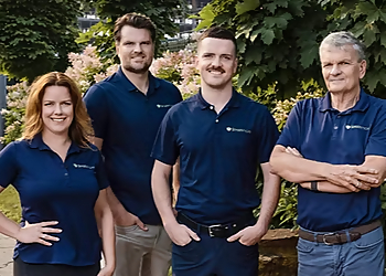 Strathmore Commercial Landscape Management - Montreal, QC Service D'Entretien De Pelouse - Team Image