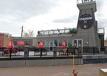 Orillia Bars Sportifs Studabakers