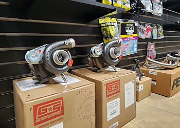 Subie Supply Co - Brantford, ON Magasins De Pièces Automobiles - Business Interior Image