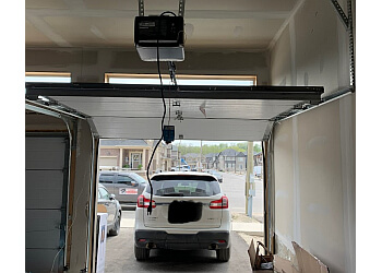 Cambridge Réparations De Portes De Garage Summit Garage Door Service Inc.