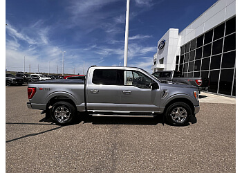 Medicine Hat car dealership Sun City Ford