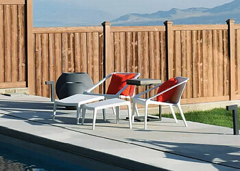 Burnaby fencing contractor Sunbury Fencing