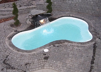 Edmonton pool service Sunny Beach Pools Inc.
