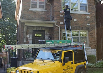 Toronto Lavages de vitre Sunnyside Window & Eaves Cleaning