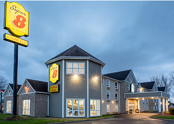 Trois Rivieres hotel Super 8 By Wyndham image 1