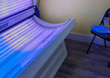 Super Sun Tanning - Halifax, NS Salons De Bronzage - Tanning Booth Image