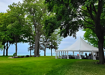 Sarnia Entreprises De Location D'Événements Super Tent Event & Party Rentals Inc