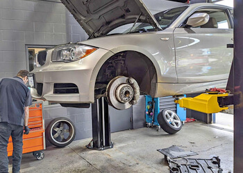 North Vancouver car repair shop Supertech Auto North Vancouver