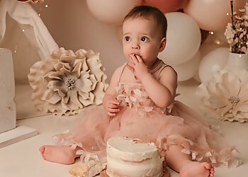 Stouffville babies and family photographer Sweet Tales Photography