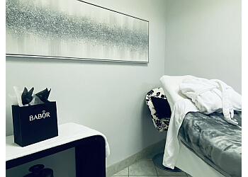 Kingston spa Symphony Spa & Yoga