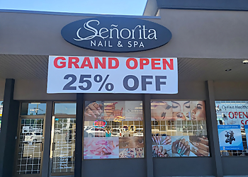 Chilliwack nail salon Sẽnorita Nailspa
