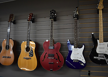 T & T Pawn and Loan - Abbotsford, BC Pawn Shops - Business Interior Image
