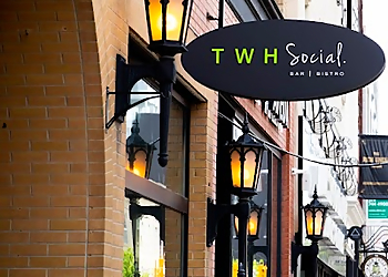 Kitchener Restaurants De Fruits De Mer TWH Social