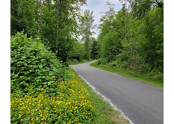 Surrey hiking trail Tynehead Regional Park