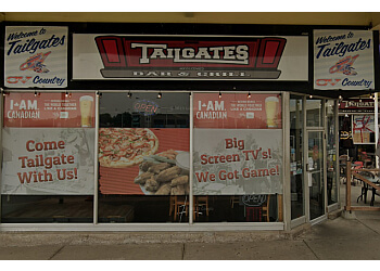 Welland sports bar Tailgates Bar & Grill