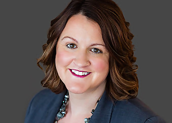 Tamara Epple - Sherwood Park, AB Avocats D'Affaires - Lawyer Portrait Image