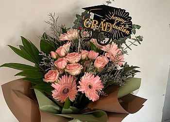 Sault Ste Marie Fleuristes Tamar's Trends Flower Shop