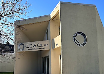 Saskatoon Avocats Immobiliers Tara Chornoby - CJC & CO. LLP