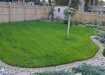 Welland lawn care service Team Green Lawn Care